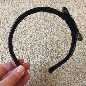 Ribbon Enamel Leather Miu Miu Headband in Black